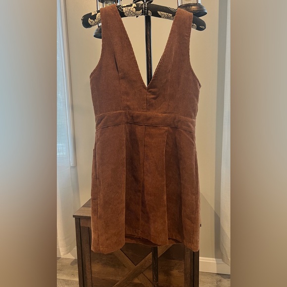 SHEIN Privé Single Breasted Patch Pocket Cord Overall Dress Women’s size Small - Picture 3 of 5